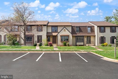 19 Jermyn Ct, STERLING, VA, 20165-5620 | Card Image