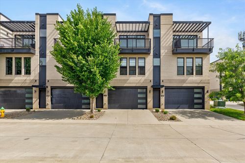 1343 Keosauqua Way, Des Moines, IA, 50309-1003 | Card Image