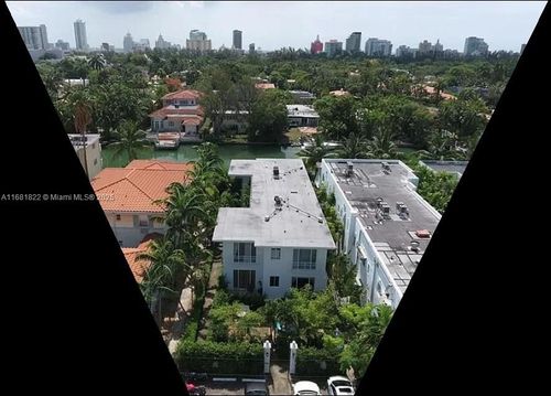 3921 N Meridian Ave, Miami Beach, FL, 33140-3838 | Card Image