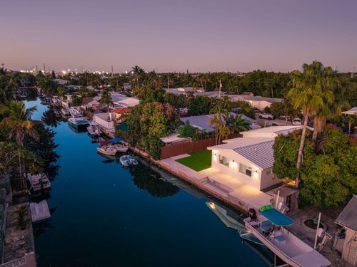 1724 Bahama Dr, Key West, FL, 33040-5229 | Card Image