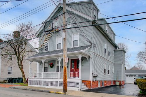 2-33 3rd St, Newport, RI, 02840-2400 | Card Image