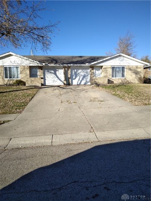 5324-5326 Greencroft Drive, Dayton, OH, 45426 | Card Image