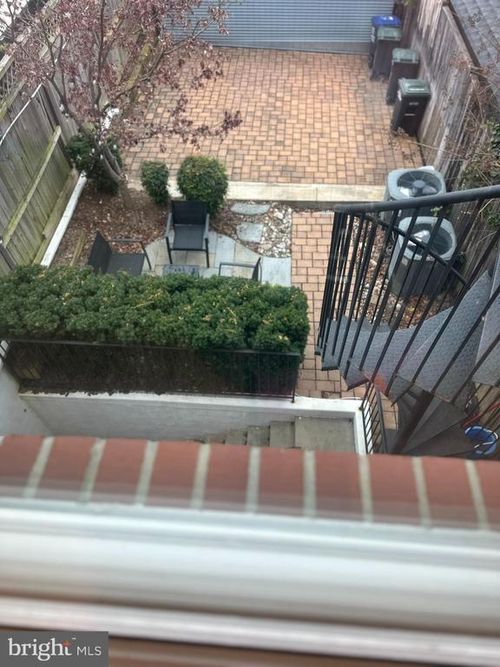 p2-1852 3rd St Nw, WASHINGTON, DC, 20001-1888 | Card Image