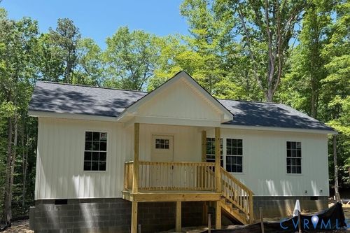 26571 Slash Pine Cir, Ruther Glen, VA, 22546-3504 | Card Image