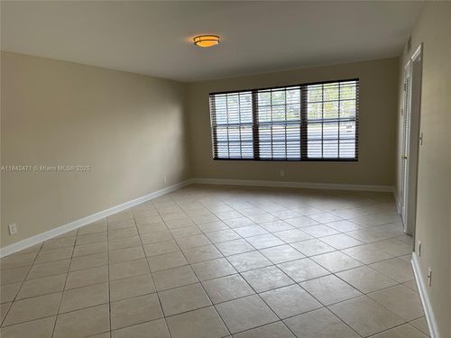 apt-201c-2420 Se 17th St, Fort Lauderdale, FL, 33316-3135 | Card Image