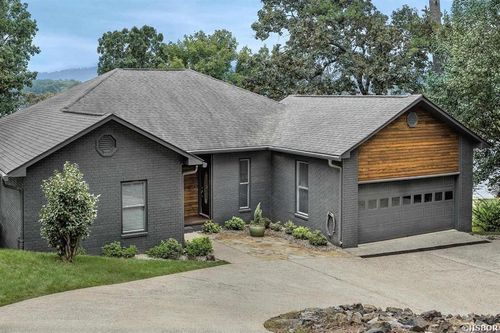 2053 Marion Anderson Rd, Hot Springs, AR, 71913-7522 | Card Image
