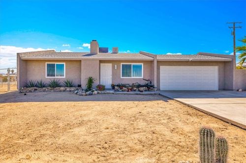 71937 Samarkand Dr, Twentynine Palms, CA, 92277 | Card Image