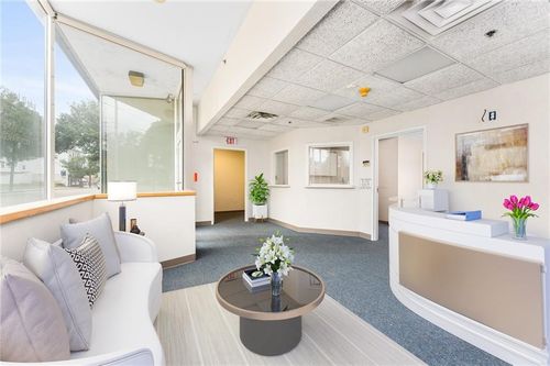 100-37 Washington St, West Warwick, RI, 02893-4927 | Card Image