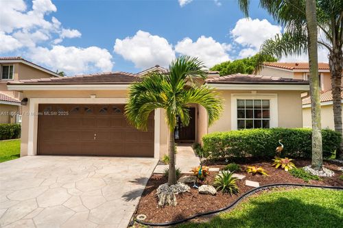 921 Sw 176th Ave, Pembroke Pines, FL, 33029-4834 | Card Image