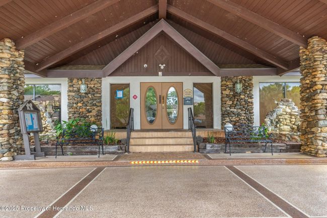 6572 River Run Blvd, Condo with 2 bedrooms, 2 bathrooms and null parking in Weeki Wachee FL | Image 32