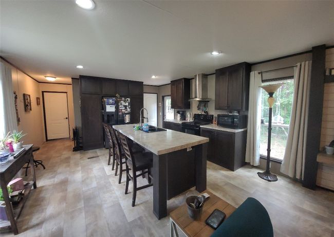 566 Herron Trl, House other with 2 bedrooms, 2 bathrooms and 10 parking in McDade TX | Image 10