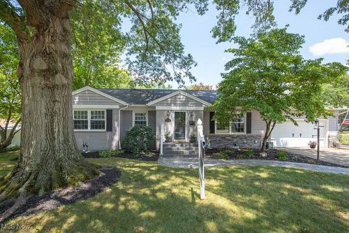 1151 Walton Dr, Akron, OH, 44313-6669 | Card Image