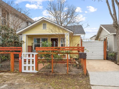 1112 E 24th St, Houston, TX, 77009-1713 | Card Image