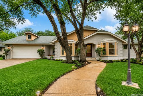13058 N Hunters Cir, San Antonio, TX, 78230-2846 | Card Image