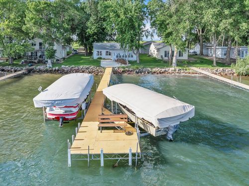 25451 Mcclelland Lane, Spirit Lake, IA, 51360 | Card Image