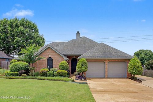 5265 Pear Drive, Southaven, MS, 38671 | Card Image