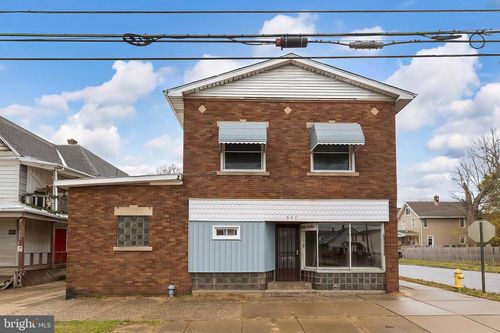 649 Hess Ave, Erie, PA, 16503-1641 | Card Image