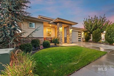 10737 W Mossywood Dr, House other with 3 bedrooms, 2 bathrooms and 2 parking in Boise ID | Image 1