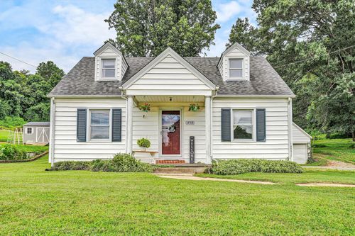 1759 Daniels Creek Rd, Collinsville, VA, 24078-2933 | Card Image