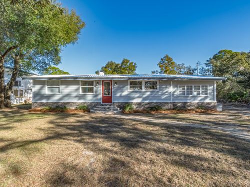 572 Mashes Sands Rd, Ochlockonee Bay, FL, 32346-2729 | Card Image