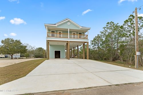 5005 Nebraska St, Bay Saint Louis, MS, 39520-7098 | Card Image