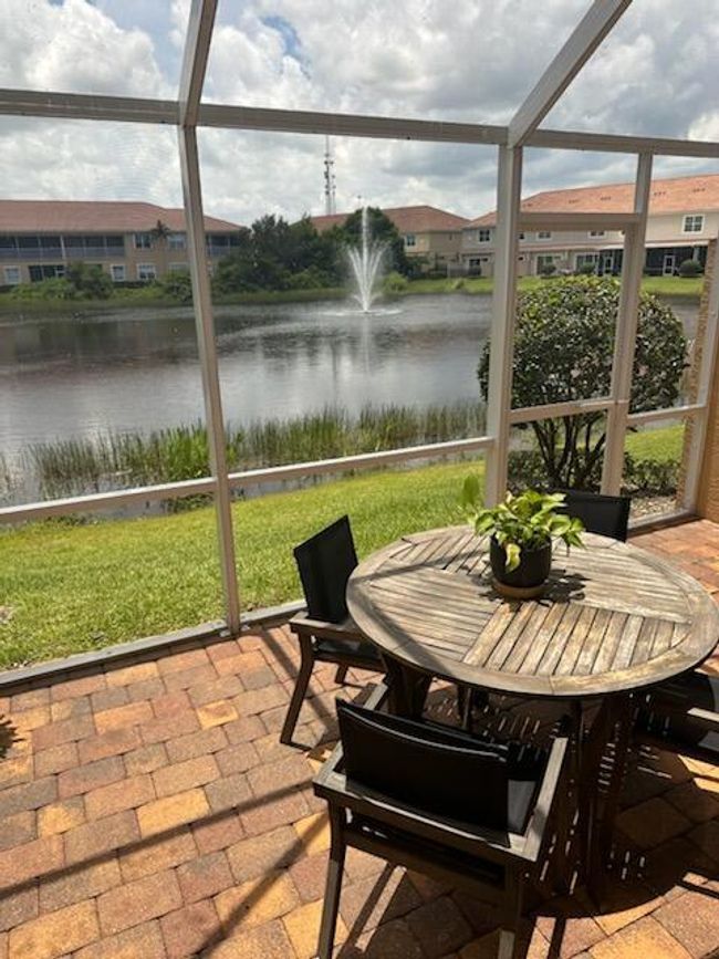 524 Sw Glen Crest Way, Condo with 3 bedrooms, 3 bathrooms and null parking in Stuart FL | Image 14