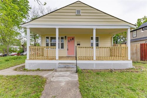 921 Armstrong Ave, Kansas City, KS, 66101-2606 | Card Image