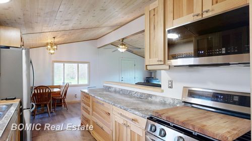 4898 Wildner Rd, Unionville, MI, 48767-9441 | Card Image
