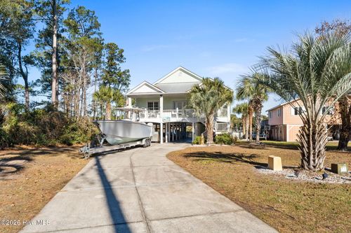 1404 W Yacht Dr, Oak Island, NC, 28465-7233 | Card Image