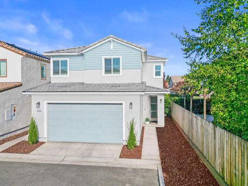 1383 Kinship Dr, Turlock, CA, 95382-8010 | Card Image