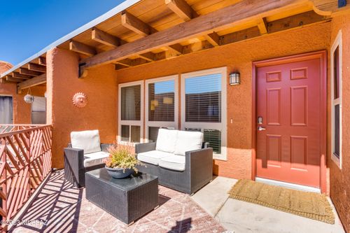 60-6255 N Camino Pimeria Alta, Tucson, AZ, 85718-3635 | Card Image