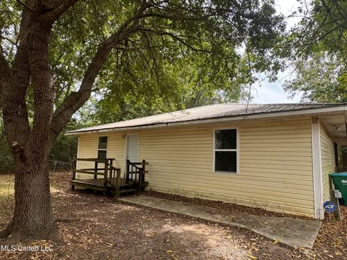 15283 5th St, Gulfport, MS, 39503-3145 | Card Image