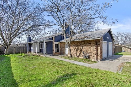 2800 Burleson Rd, Austin, TX, 78741-5704 | Card Image