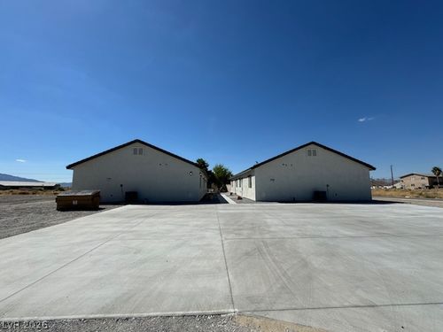 1060 Hall Ave, Pahrump, NV, 89048-8258 | Card Image
