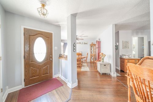 606 Florence Dr, Greenfield, IN, 46140-7535 | Card Image