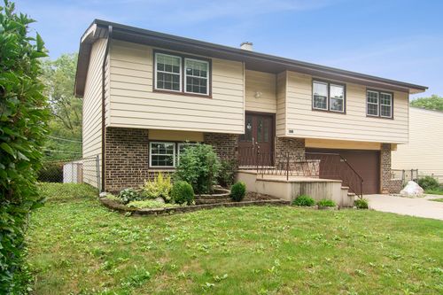 1120 Valley Stream Dr, Wheeling, IL, 60090-3953 | Card Image