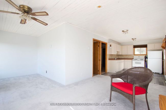 21 2 Nd St, House other with 1 bedrooms, 1 bathrooms and 4 parking in Dunsford ON | Image 7