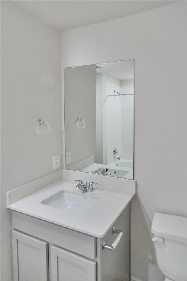 361 Sandringham Loop, House other with 4 bedrooms, 3 bathrooms and 2 parking in Uhland TX | Image 24