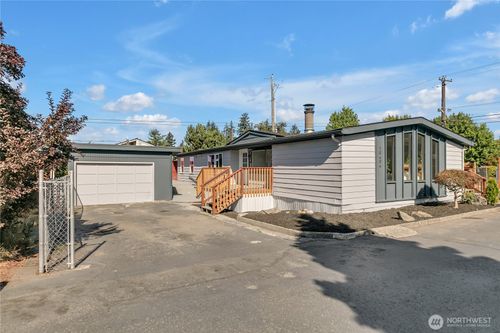 24-10606 18th Ave S, Tacoma, WA, 98444-7001 | Card Image