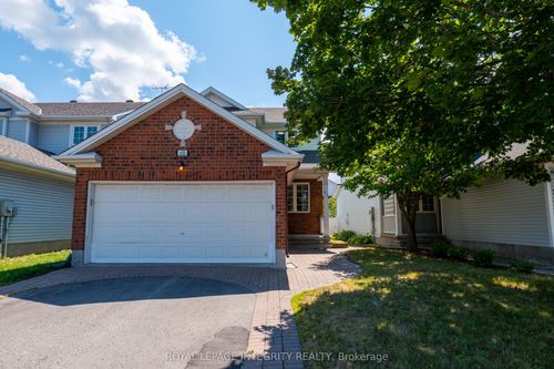 632 Valin St, Orleans, ON, K4A3S9 | Card Image