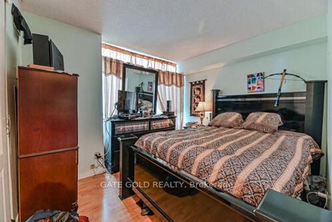 706 - 2470 Eglinton Ave W, Condo with 3 bedrooms, 2 bathrooms and null parking in York ON | Image 18