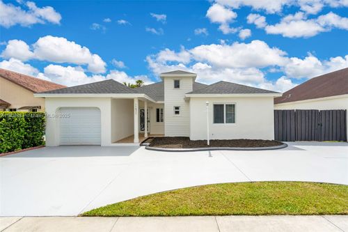 15835 Sw 144th Ct, Miami, FL, 33177-6887 | Card Image