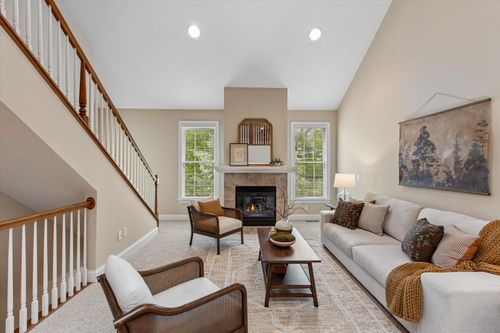 35-4902 Steeplechase Ct, Eagan, MN, 55122-3046 | Card Image