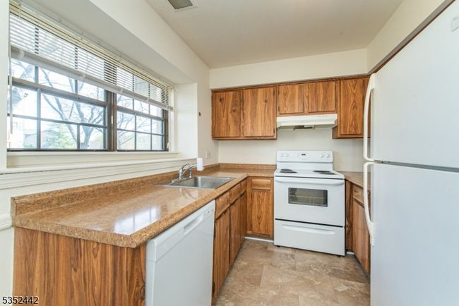 21 Great Horned Owl Ct, Townhouse with 2 bedrooms, 1 bathrooms and null parking in Hackettstown NJ | Image 7