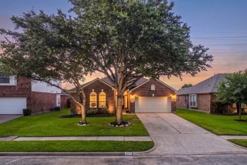 525 Lockland Ln, League City, TX, 77573-7049 | Card Image