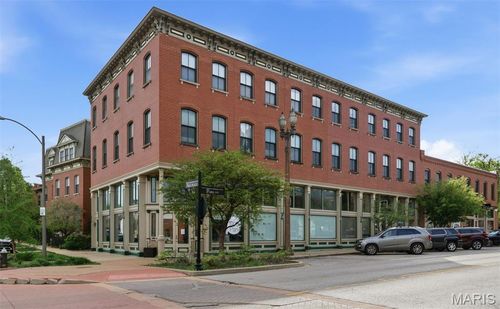 c-1912 Park Ave, Saint Louis, MO, 63104-2321 | Card Image