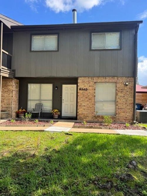 8540 Glen Meadow Ln, Beaumont, TX, 77706-3904 | Card Image