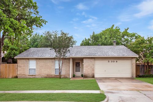 5308 Gates Dr, The Colony, TX, 75056-1814 | Card Image