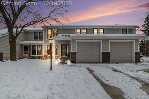 22717 Cranbrooke Dr, Novi, MI, 48375-4505 | Card Image