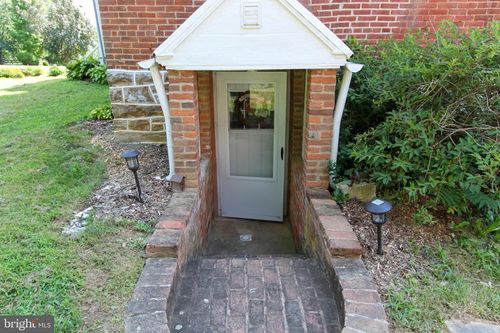 568 Smithfield Ln, BERRYVILLE, VA, 22611-3004 | Card Image